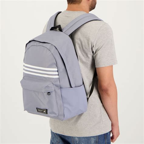 mochila adidas cinza